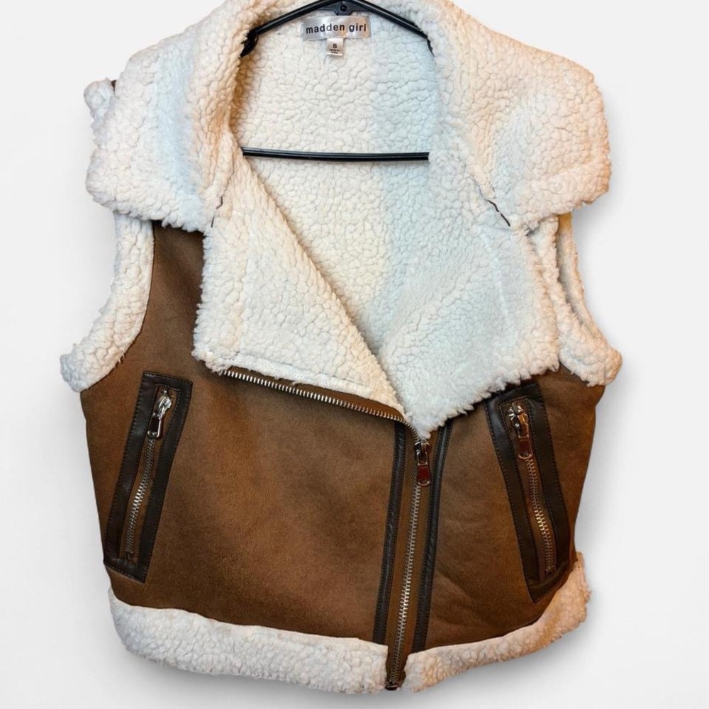 Madden Girl Tan and White Sherpa Vest